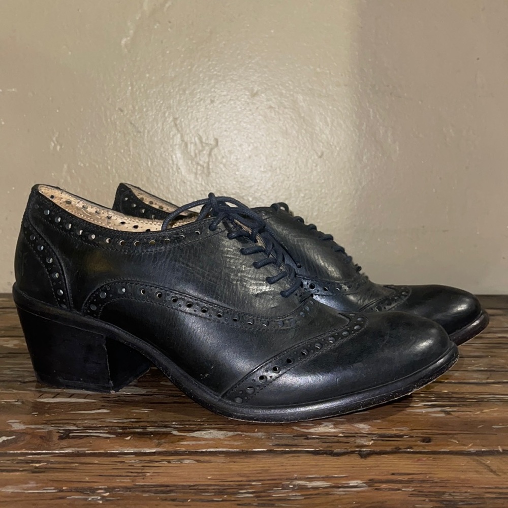 Frye Maggie oxford ankle boot
